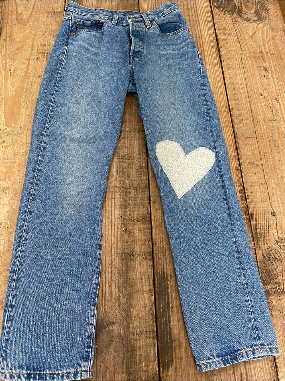 Levi 501 150th W26 L30 Blue Women's Straight-Leg Jeans with White Heart Detail